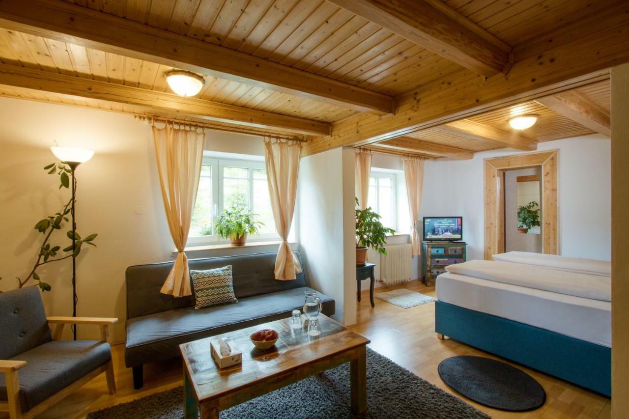 Rodinny Hotel Kaiser Desná Екстериор снимка